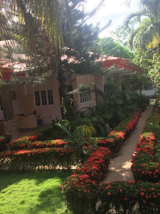 100m2, 2 yatak odalı, 1 banyolu Bungalov, Galas bölgesinde Dipolog Dış mekan fotoğraf